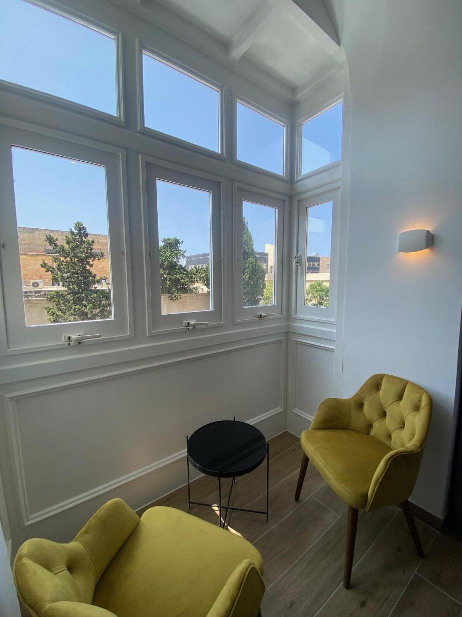 Tritoni Valletta Boutique Hotel Il-Furjana Luaran gambar