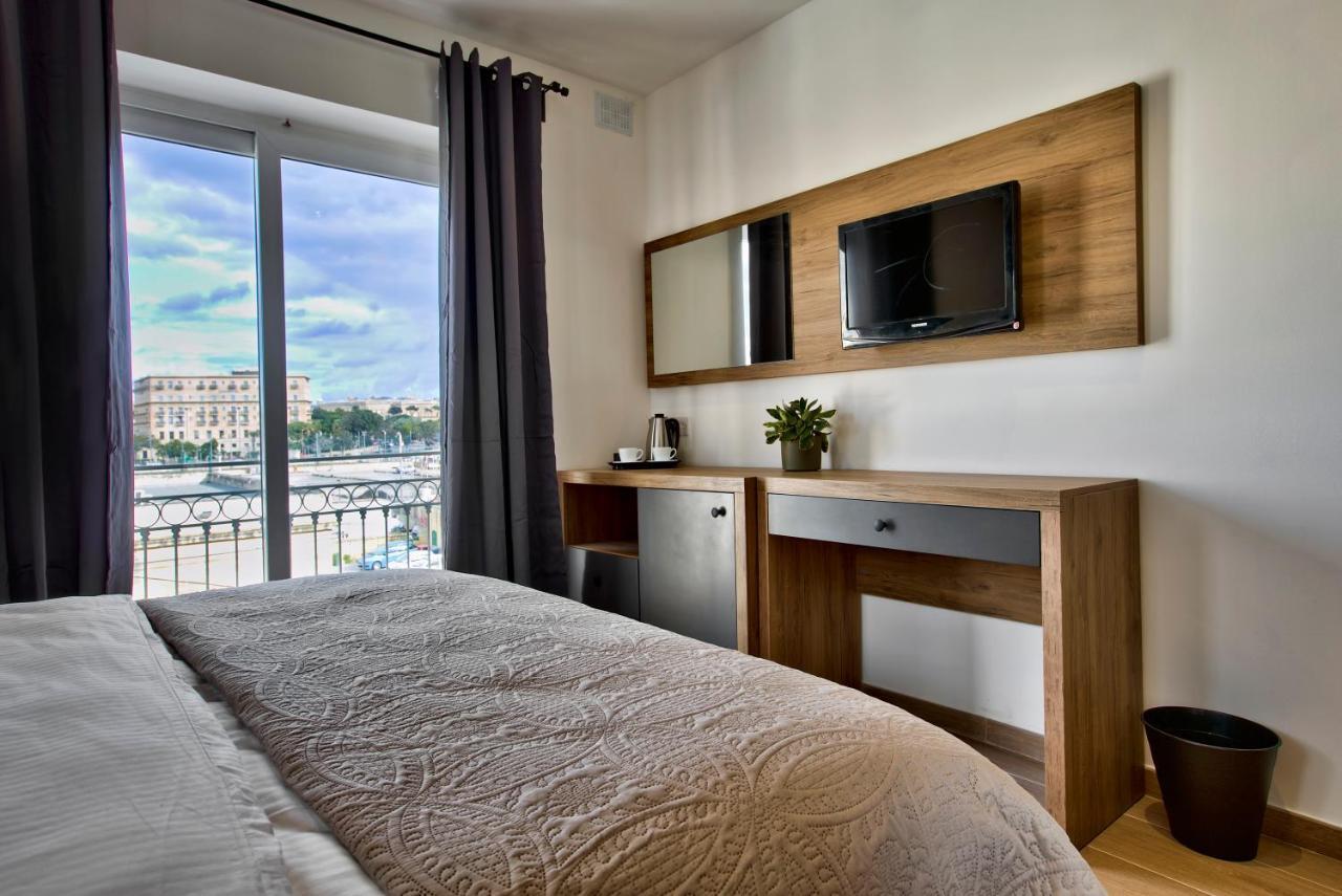 Tritoni Valletta Boutique Hotel Il-Furjana Luaran gambar
