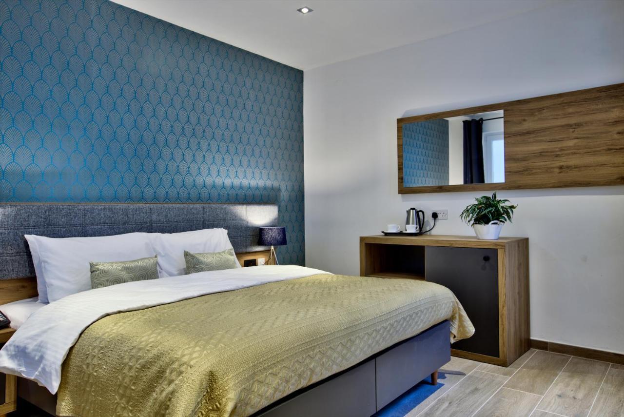 Tritoni Valletta Boutique Hotel Il-Furjana Luaran gambar
